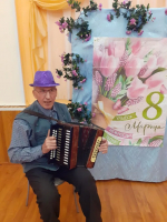 «Сегодня праздник у девчат!»